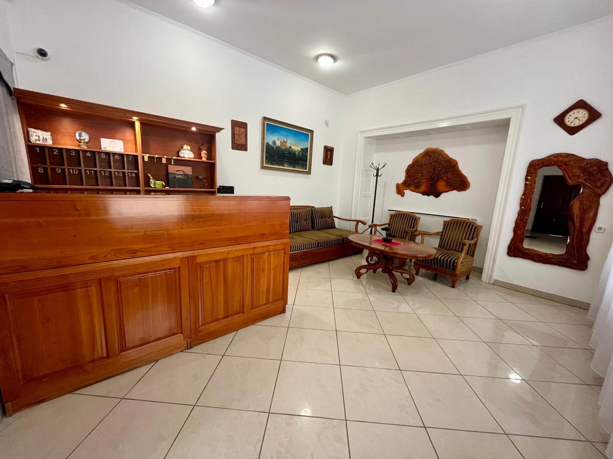 Hegyalja Fogado Bed & Breakfast Sárospatak